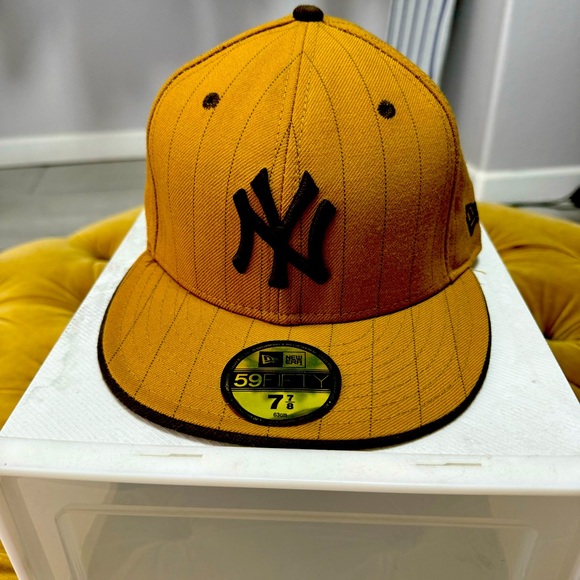Net Era Yankee Fitted Hat - Picture 1 of 5
